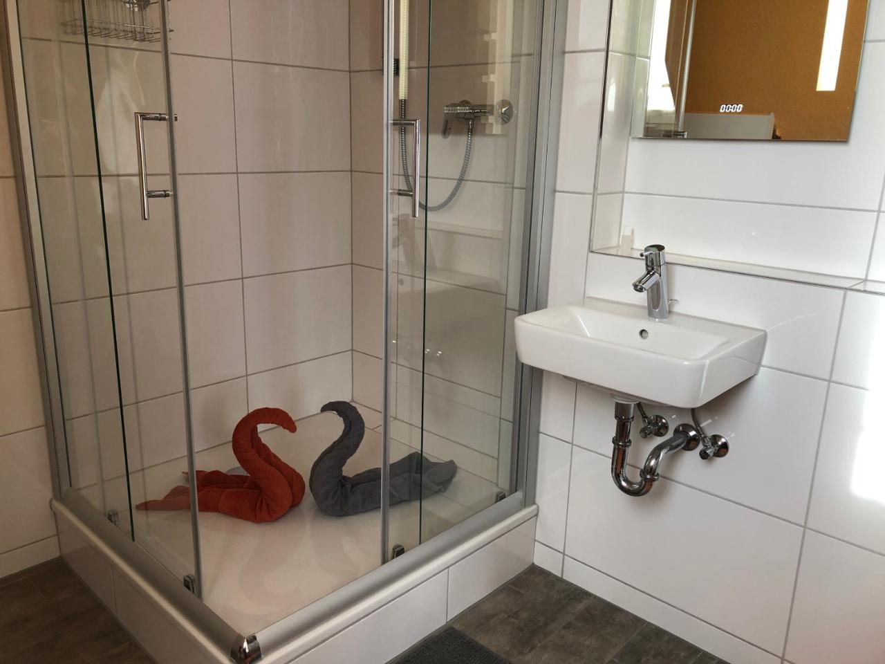 Messezimmer 4U Düsseldorf Dış mekan fotoğraf