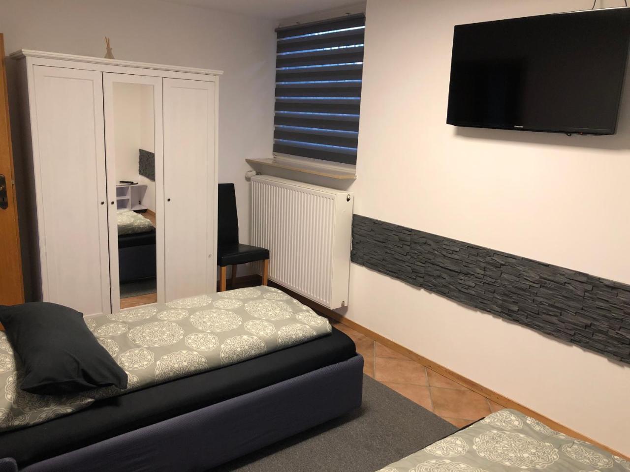 Messezimmer 4U Düsseldorf Dış mekan fotoğraf