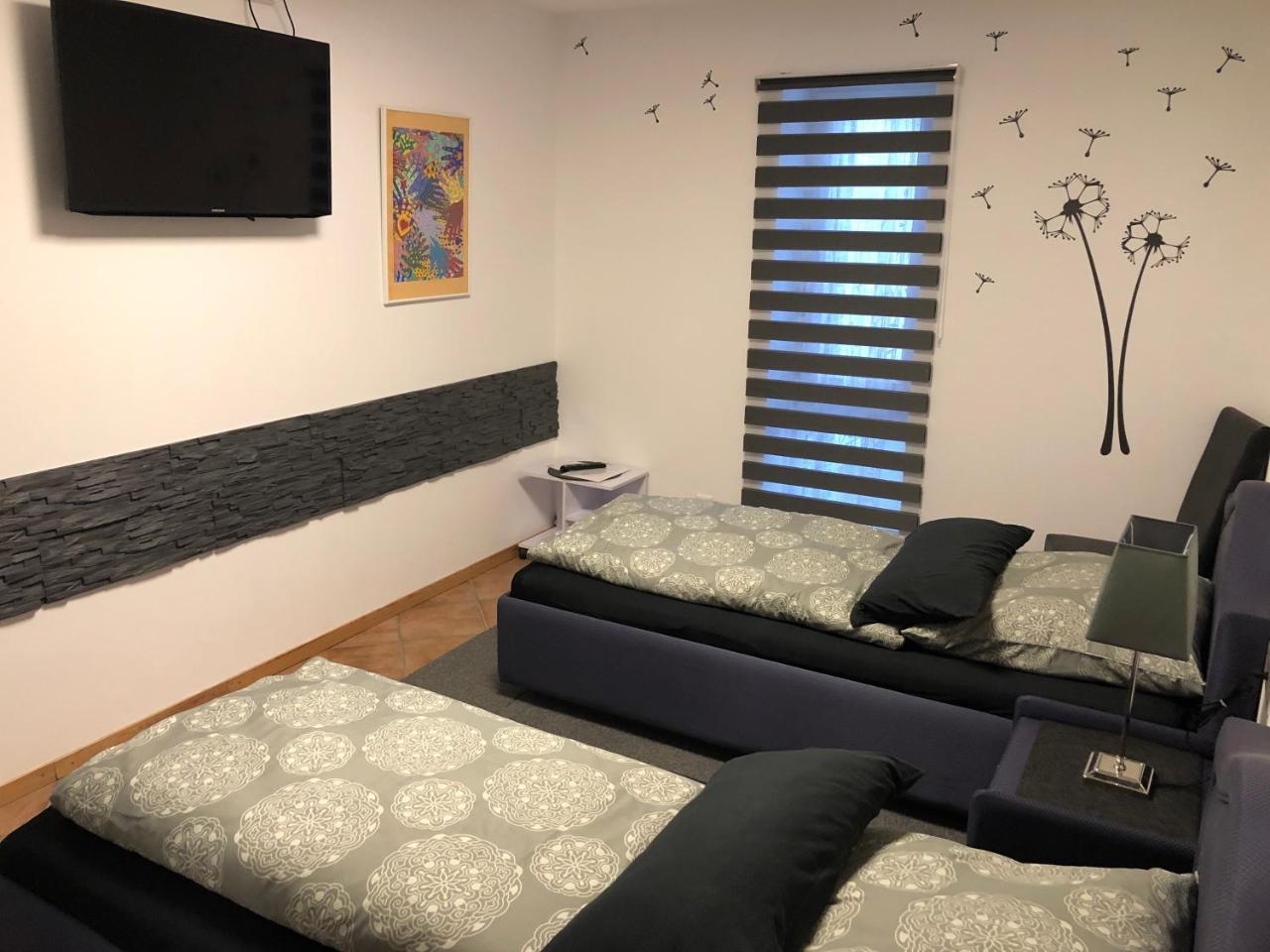 Messezimmer 4U Düsseldorf Dış mekan fotoğraf